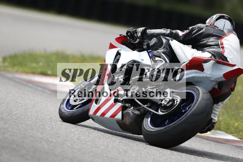 /37 28.07.2025 Dunlop Ride und Test Day ADR/Trackday Erfahren gelb Trackday schnell  rot/44